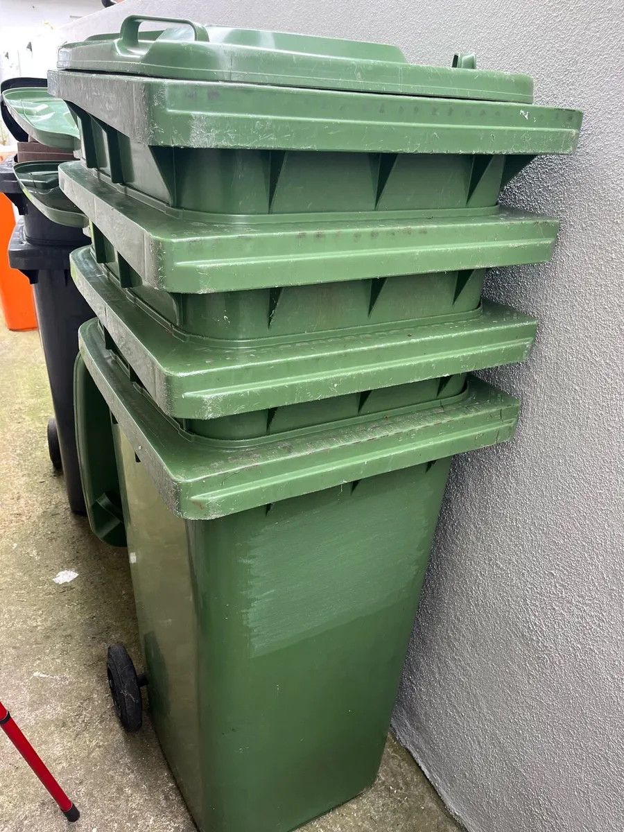 Wheelie bins like new - read description- - Image 2