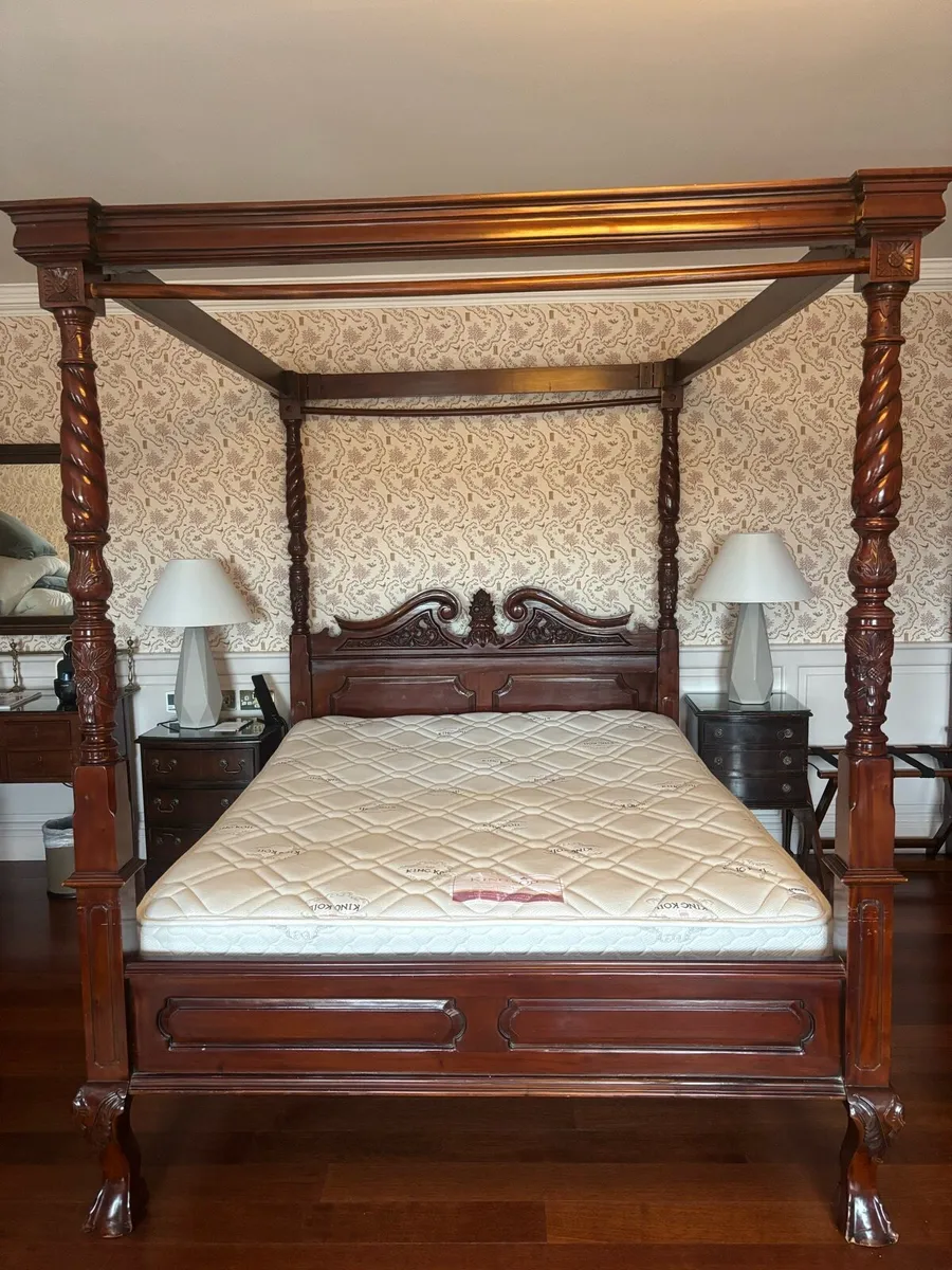 Four Poster Bed