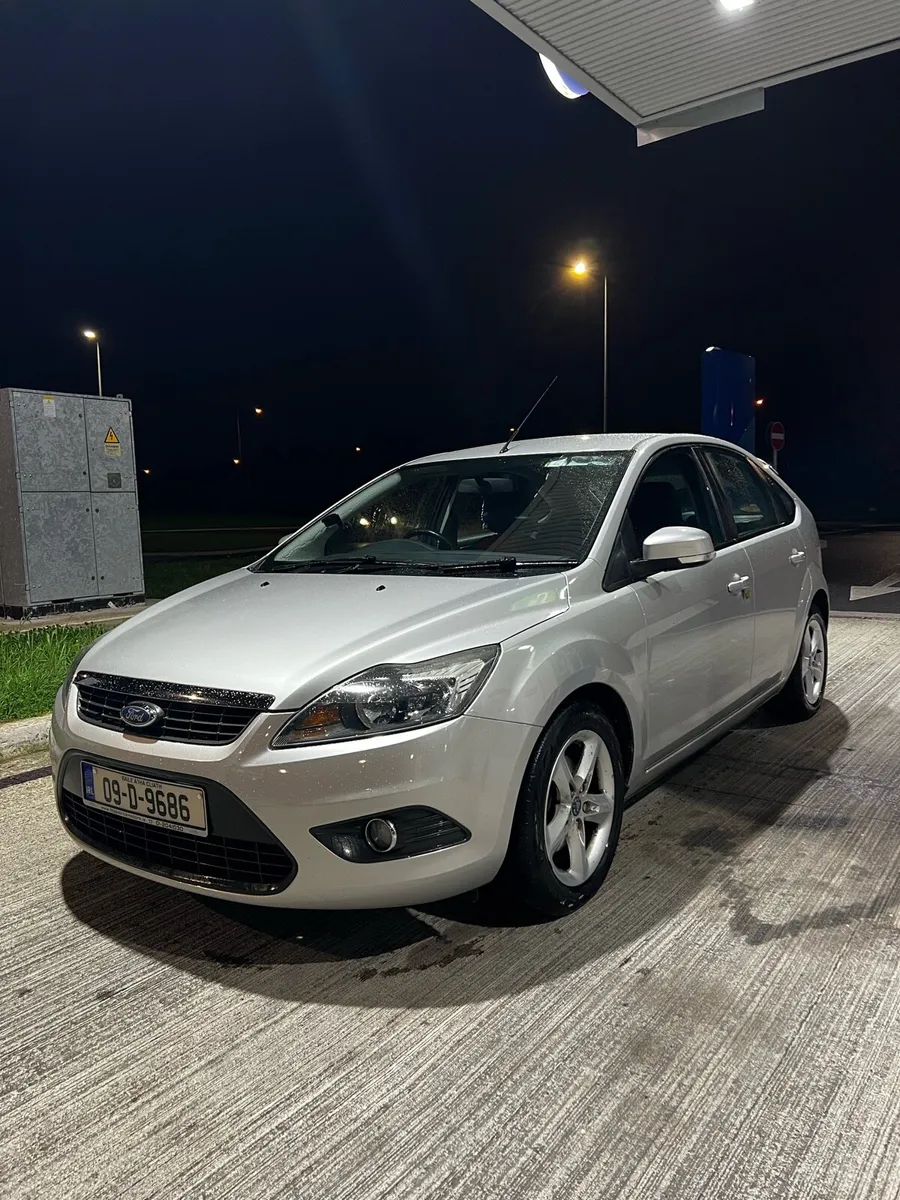 Ford Focus Zetec 2009 - Image 1