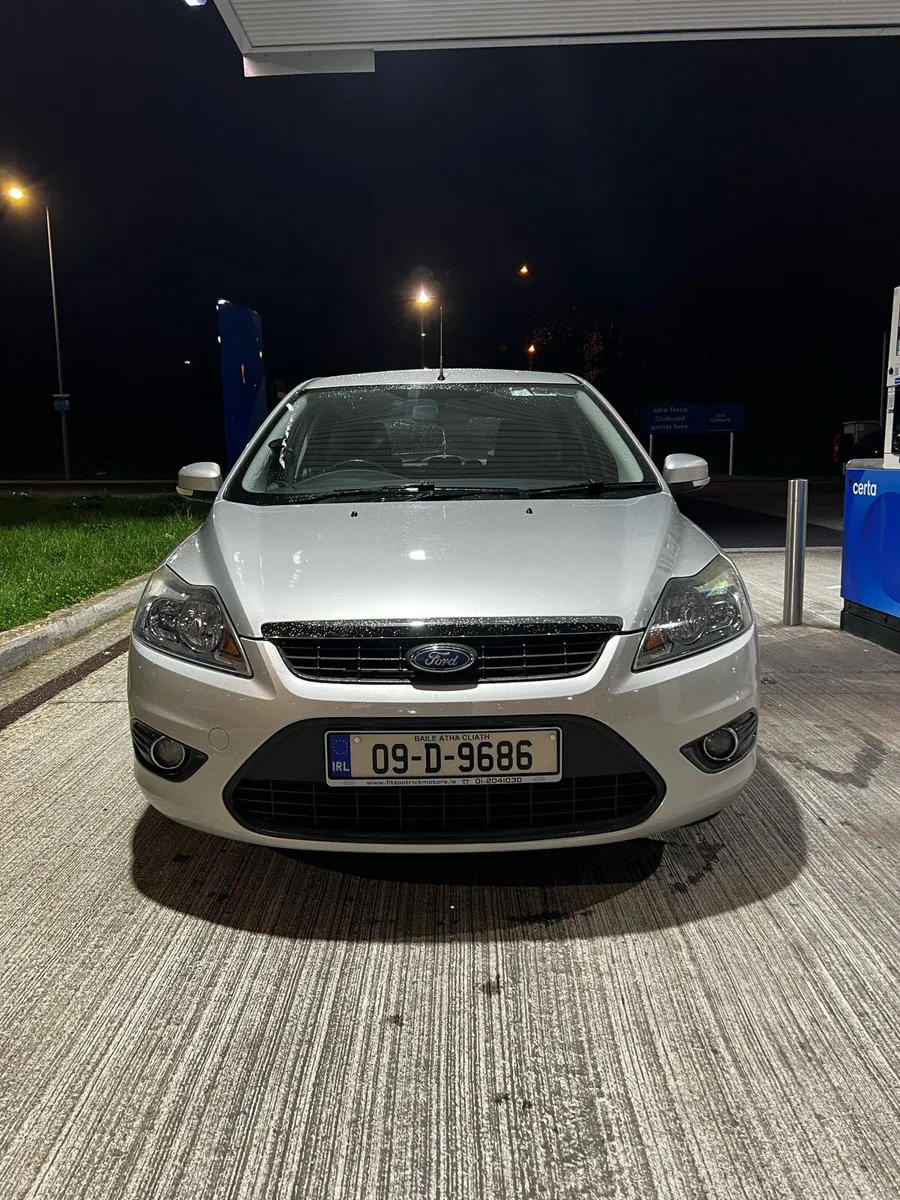 Ford Focus Zetec 2009 - Image 2