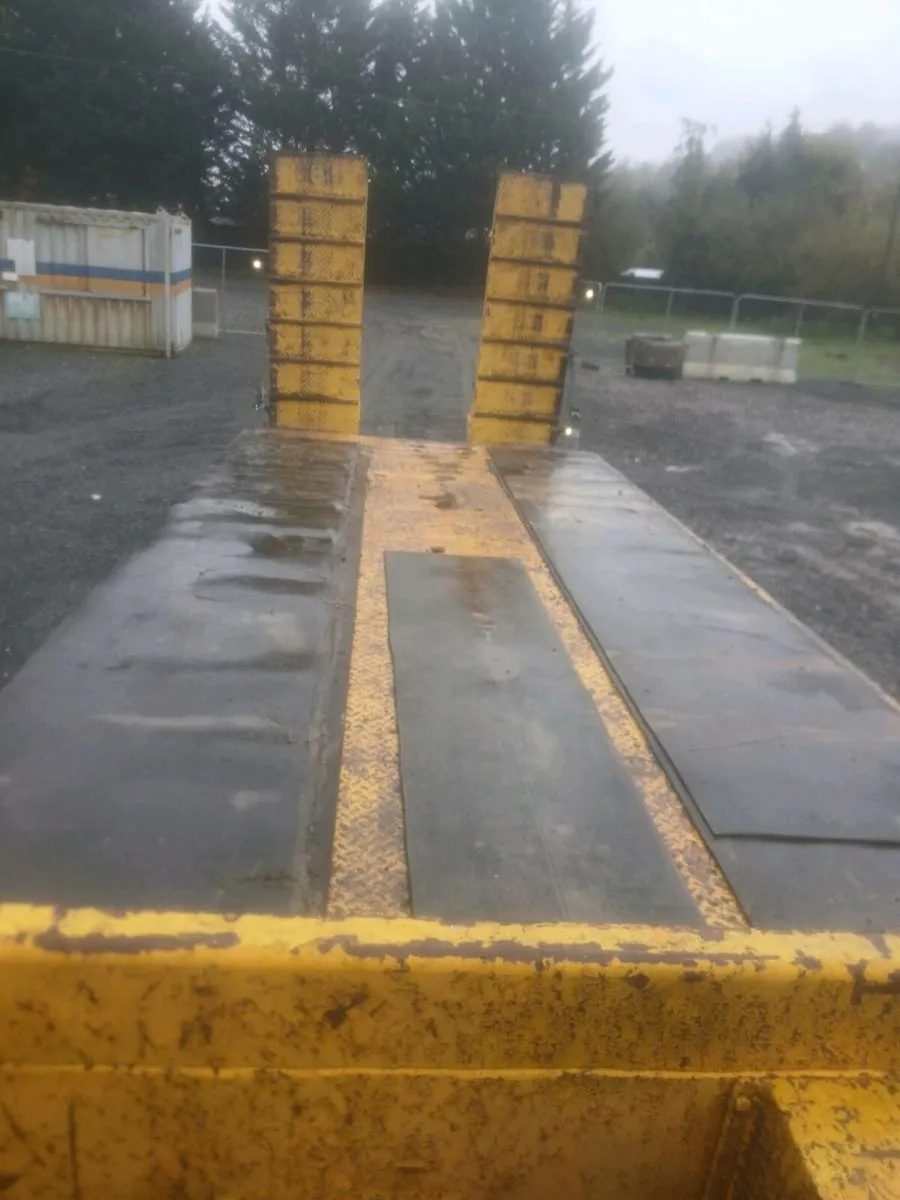 Low loader - Image 4