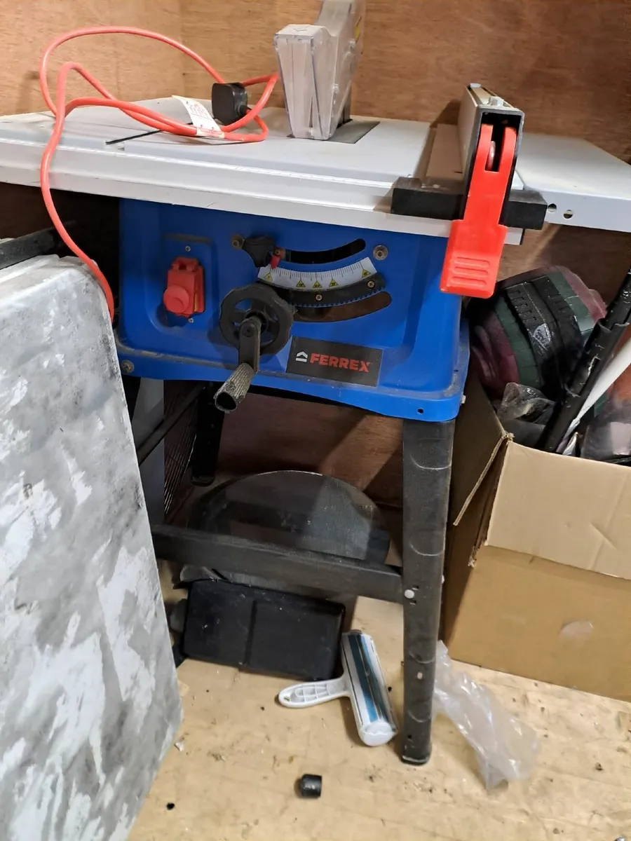 Table saw - Image 2