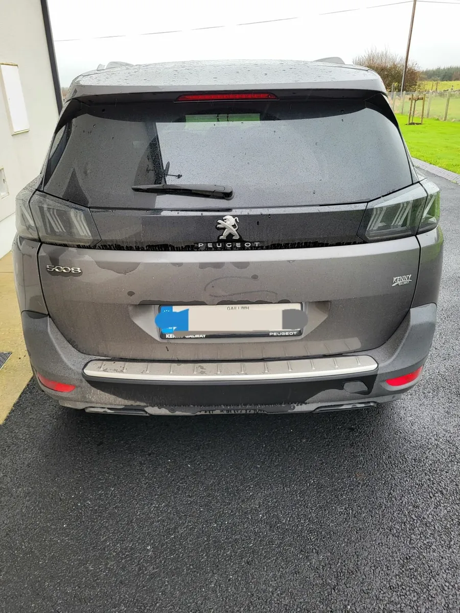 Peugeot 5008 2022 - Image 1