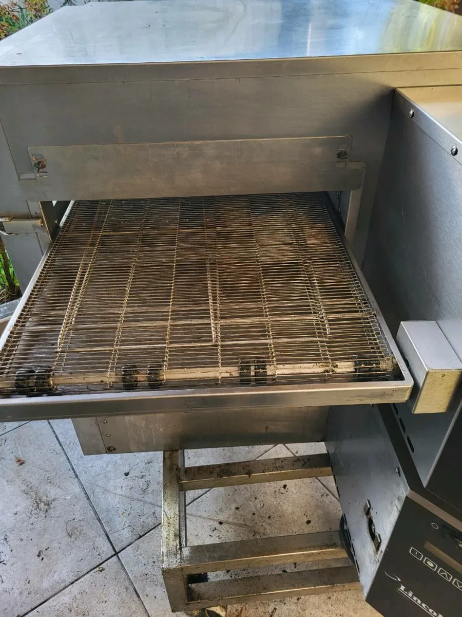18` lincon Pizza oven (warranty) - Image 3