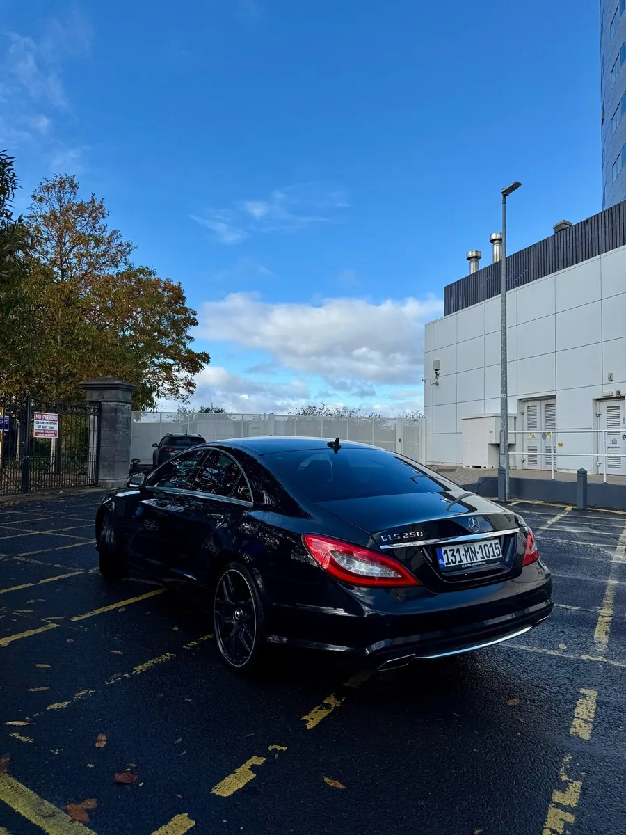 Mercedes CLS - Image 4