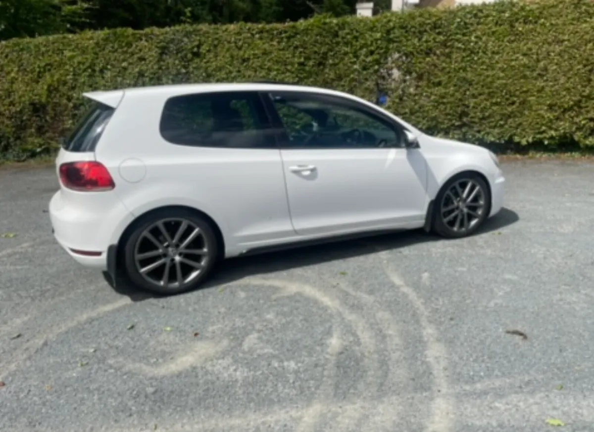 Volkswagen Golf GTD - Image 2