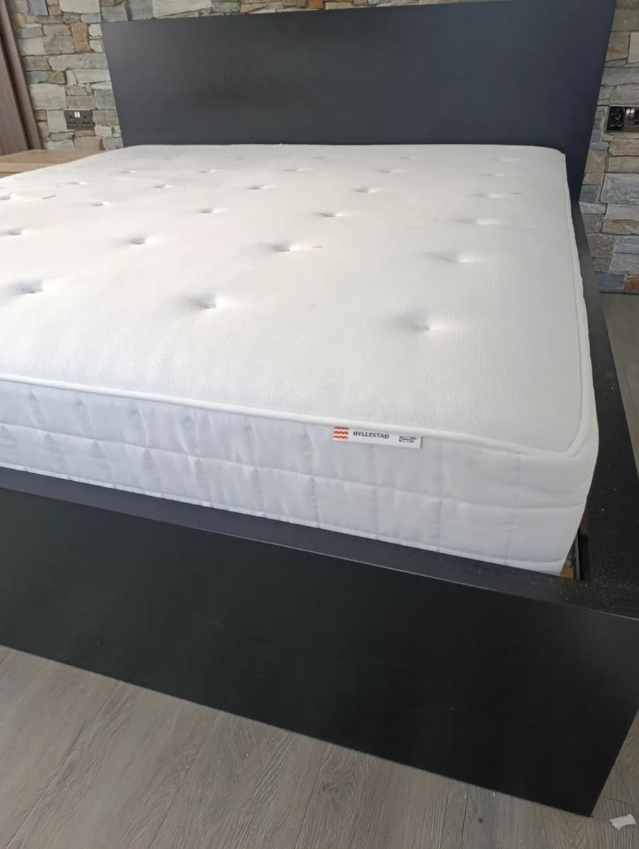 Bed + cabinet with drawers, - Image 1