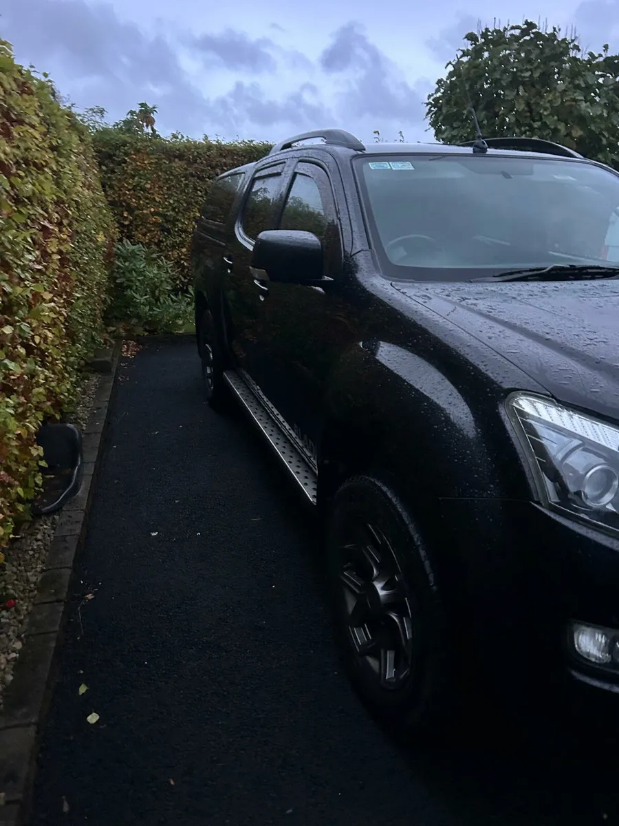 161 ISUZU D-MAX BLADE - Image 2