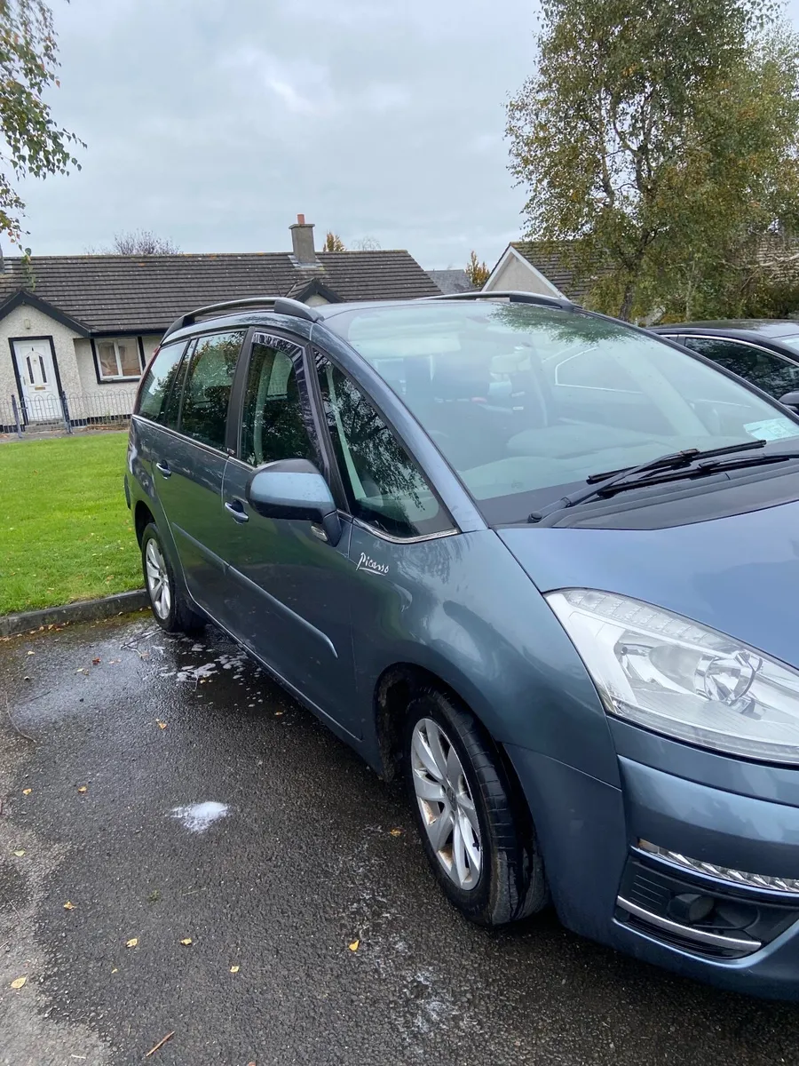 Citroen C4 Picasso 2011 - Image 2