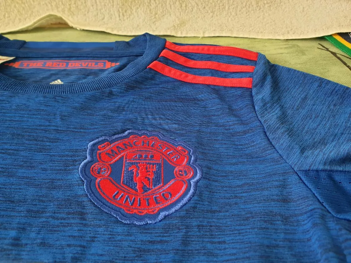 Manchester United Football Club Away Jersey 2016 - Image 4