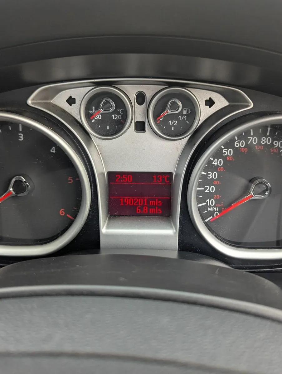 Ford Focus 2009 - Image 3