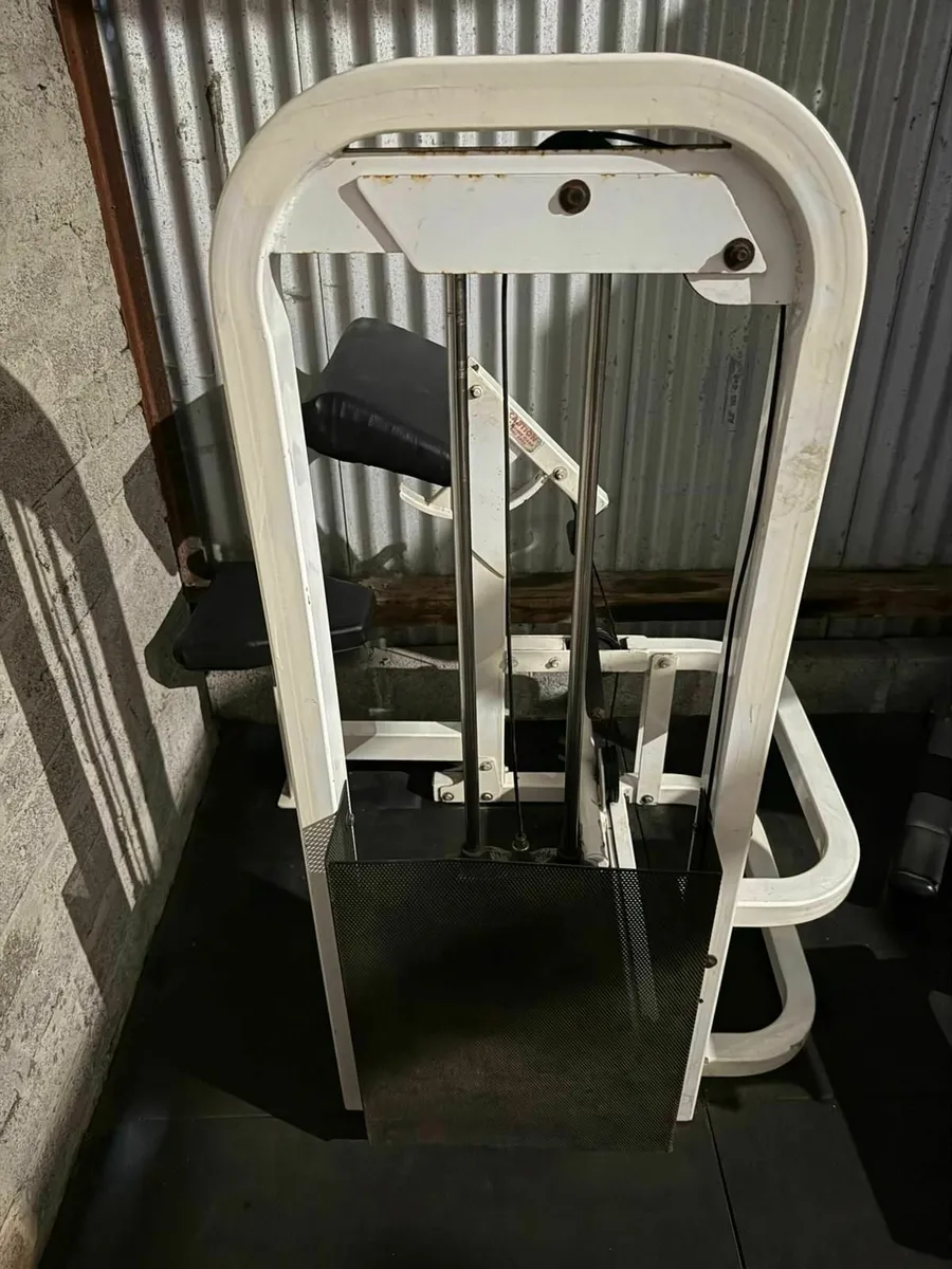 Pacific Fitness Preacher Curl Machine (Commercial) - Image 3