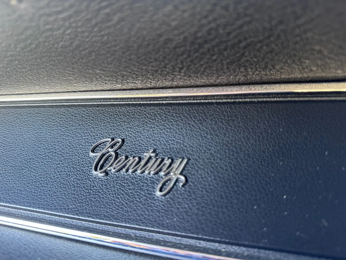 1991 Toyota Century 4.0 V8 - Image 4