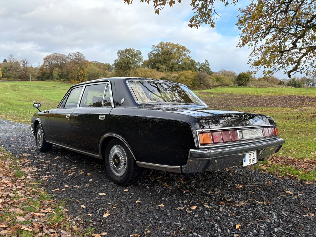 1991 Toyota Century 4.0 V8 - Image 3