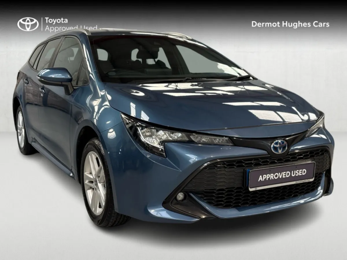 Toyota Corolla HYBRID LUNA TS AUTO - Image 1