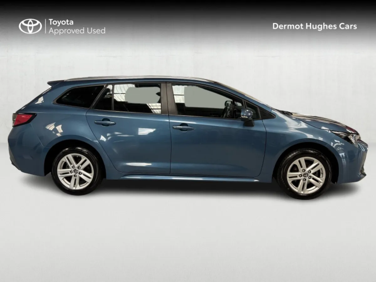 Toyota Corolla HYBRID LUNA TS AUTO - Image 3