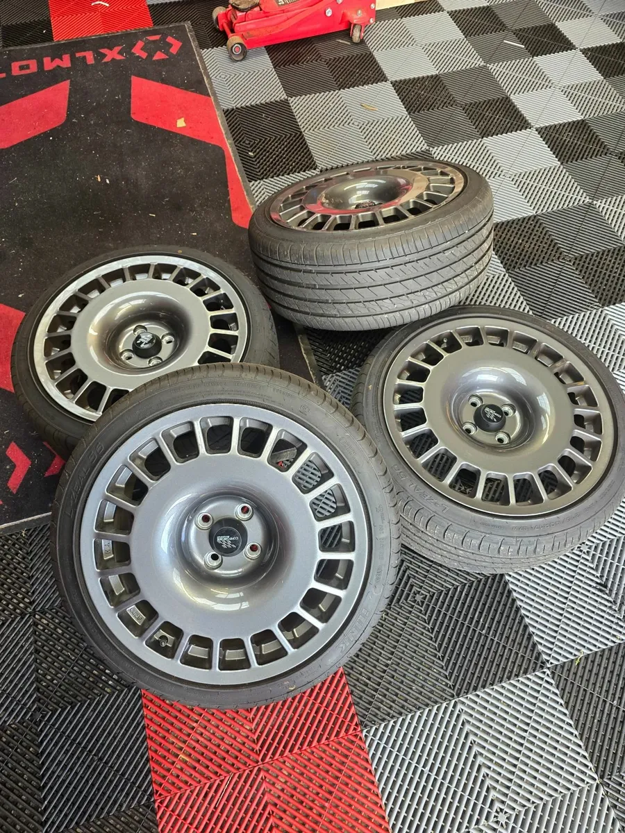 17in Compomotive th1781 alloys - Image 1