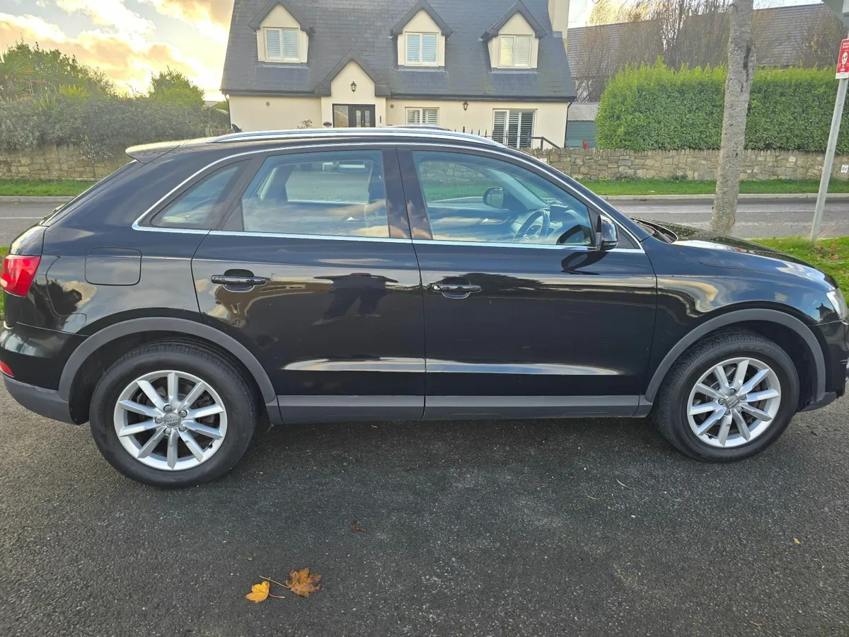 Audi Q3 2013 - Image 2