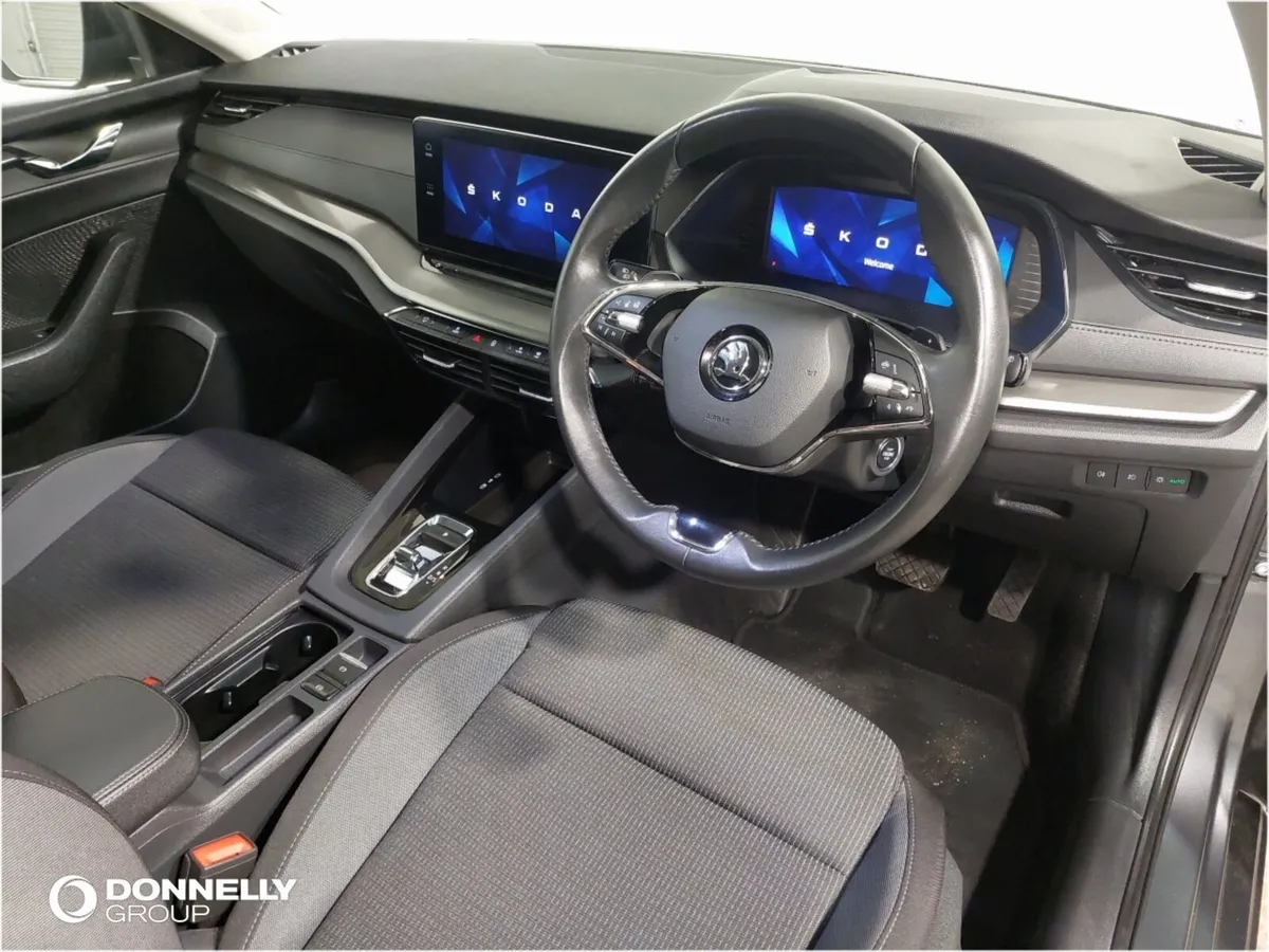 Skoda OCTAVIA Diesel Estate SE Technology - Image 4