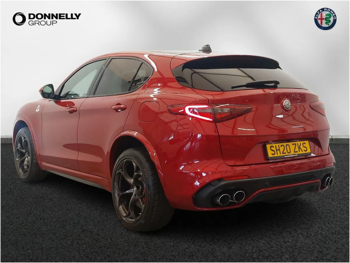 Alfa Romeo Stelvio Estate Quadrifoglio - Image 2