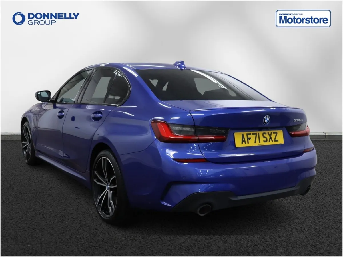 BMW 3 Series Saloon M Sport - Image 2