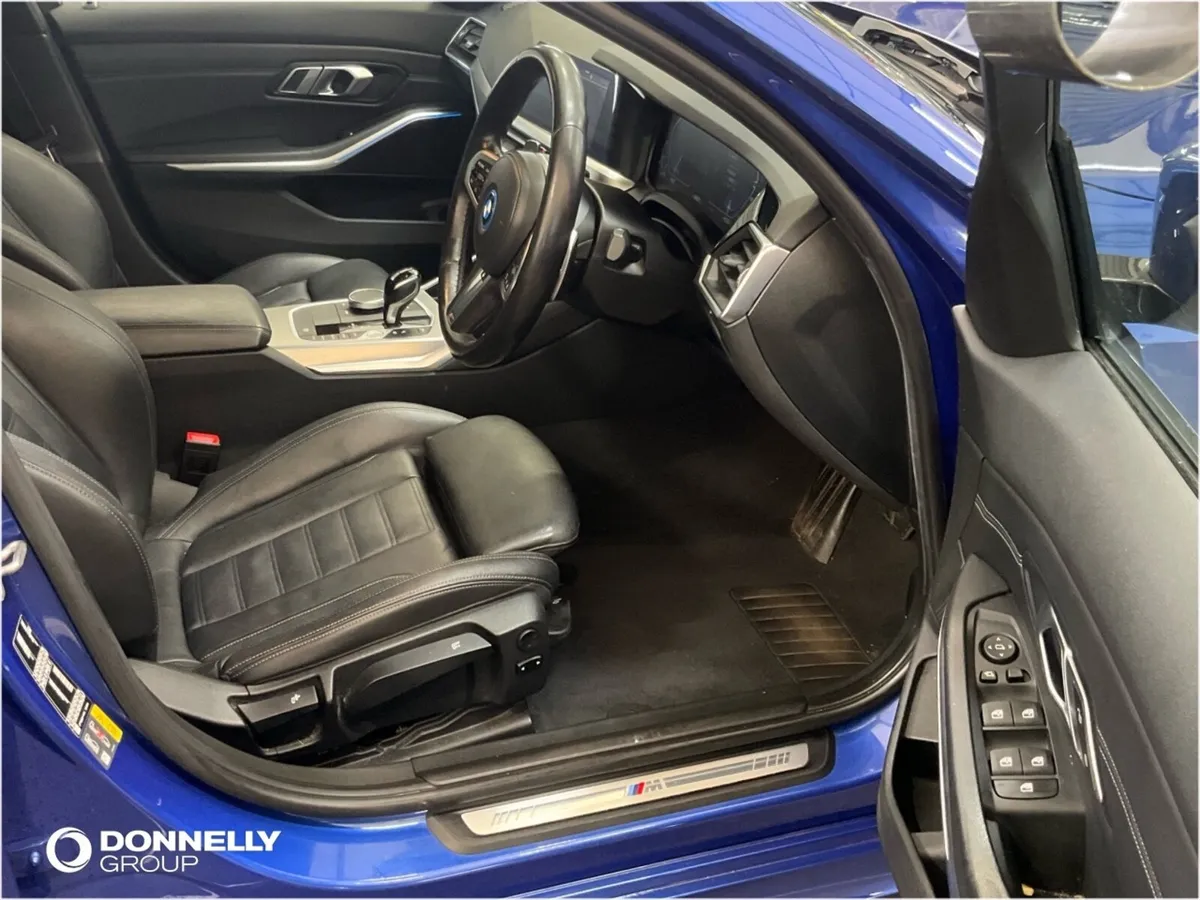 BMW 3 Series Saloon M Sport - Image 4