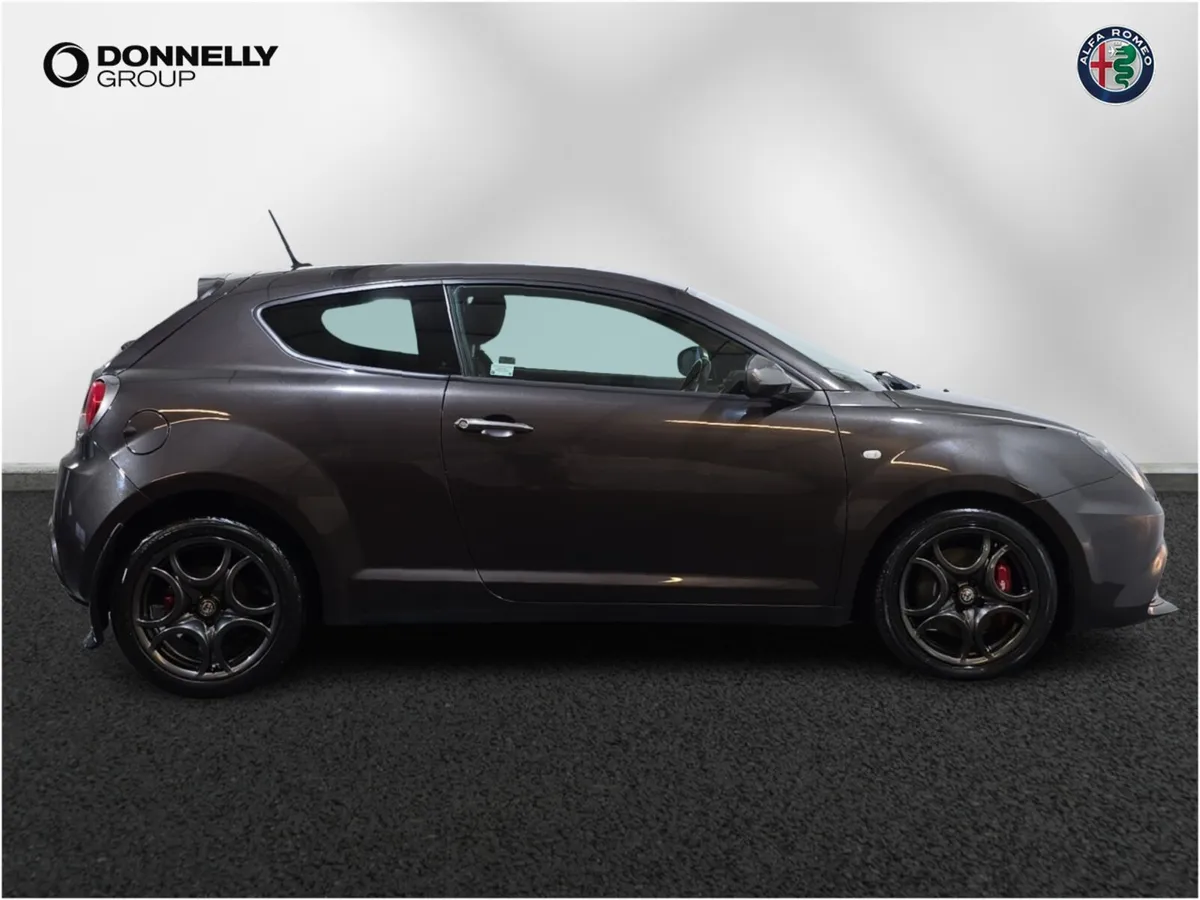 Alfa Romeo Mito Hatchback Super - Image 3