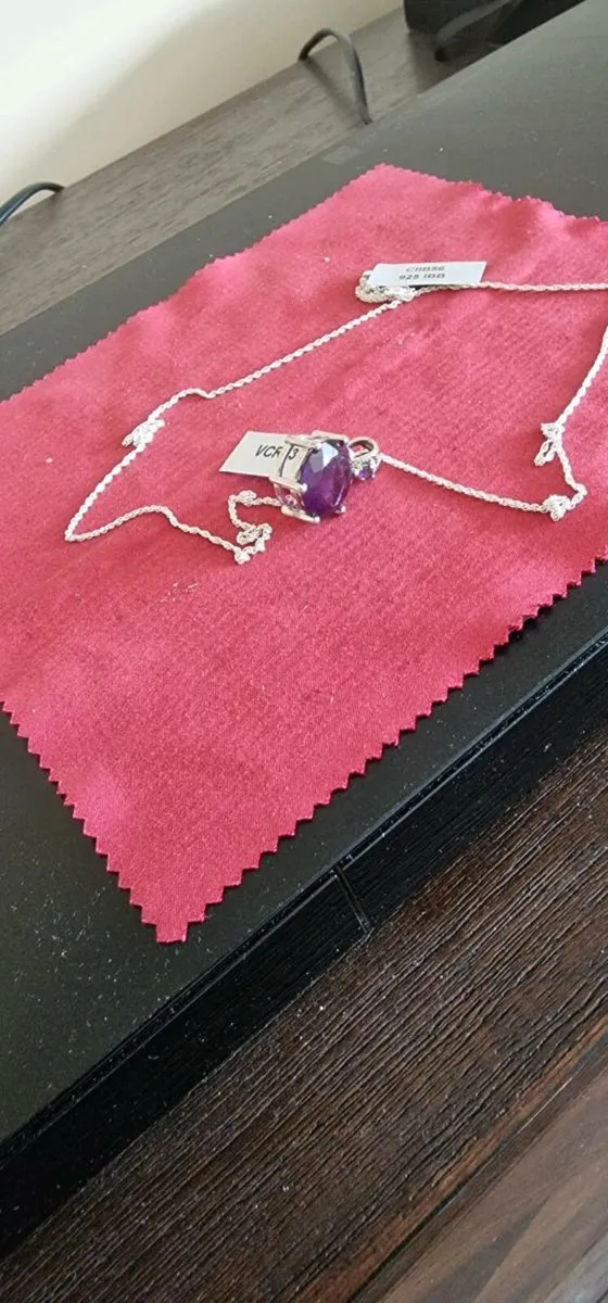 Pendant and Chain - Image 3