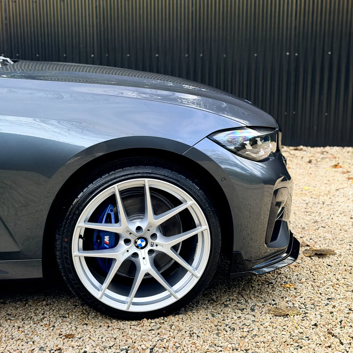 2021 (211)  BMW 330e M-SPORT X-DRIVE (4WD)  290BHP - Image 3
