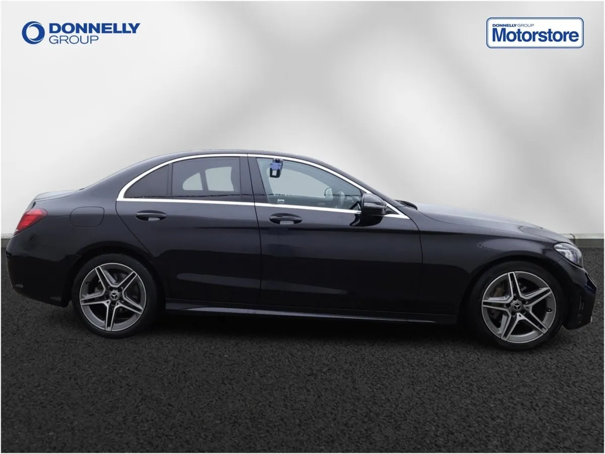 Mercedes-Benz C Class Saloon AMG Line - Image 3