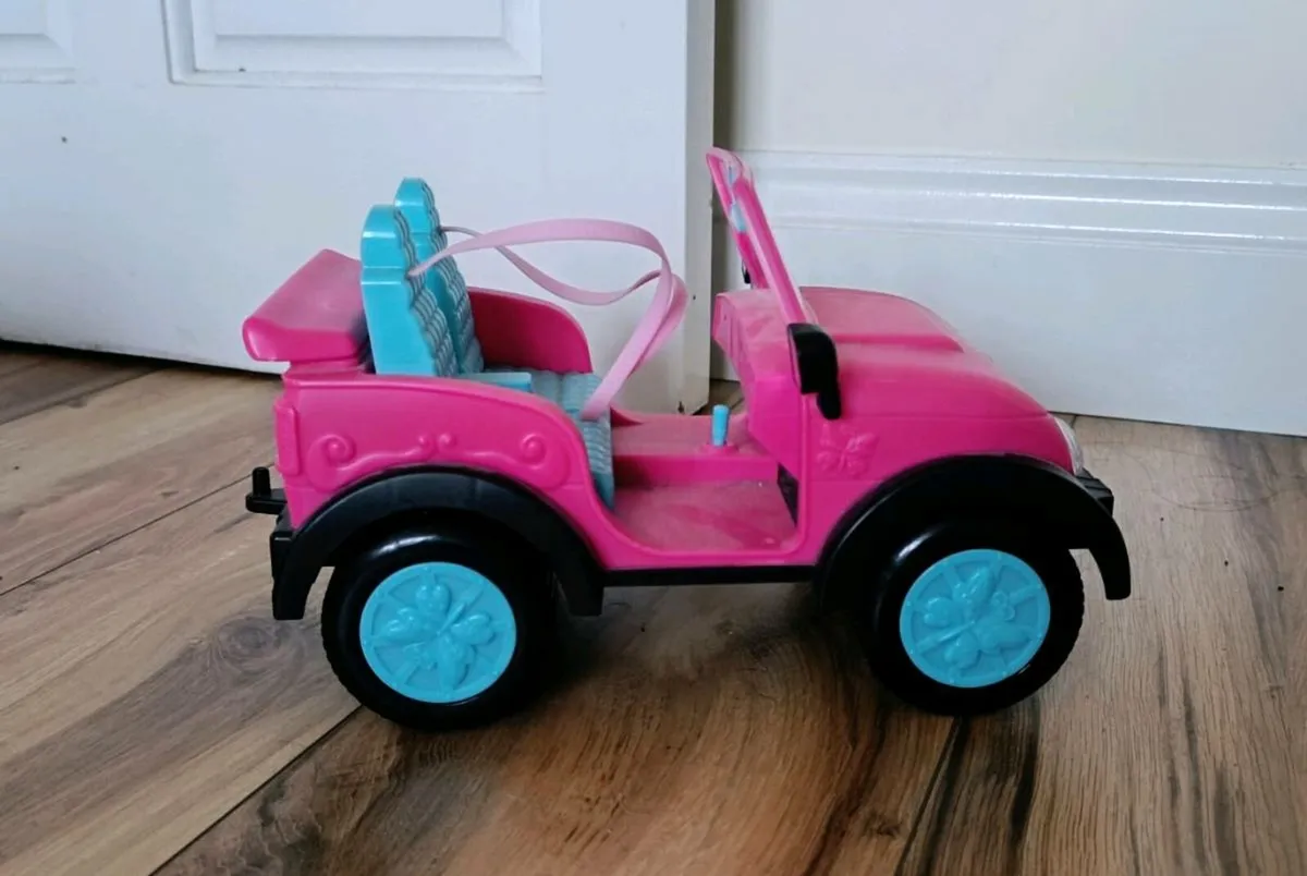 Barbie/Doll's Toys - Image 1