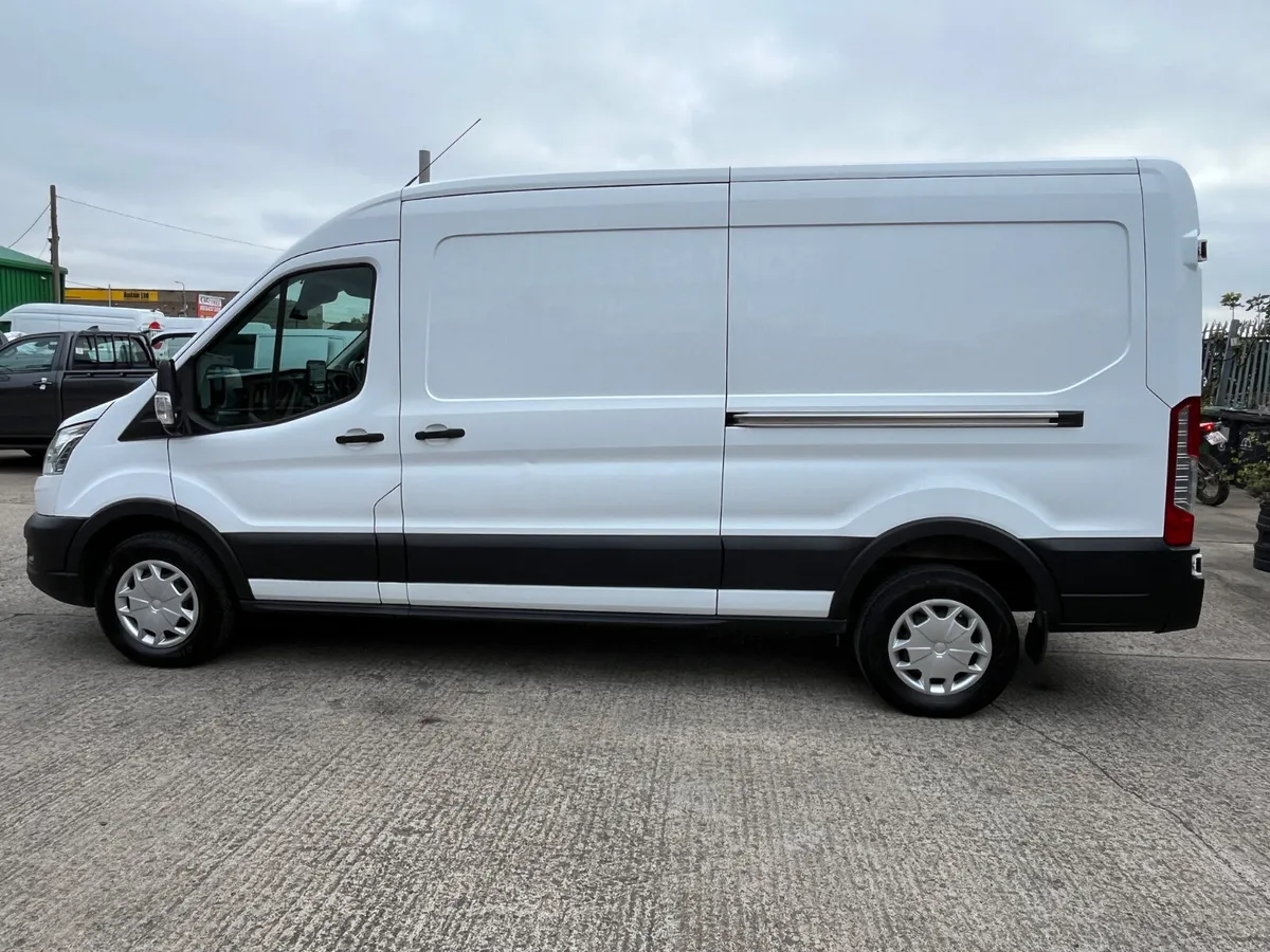 2022 FORD TRANSIT T350 130 BHP RWD TREND - Image 3