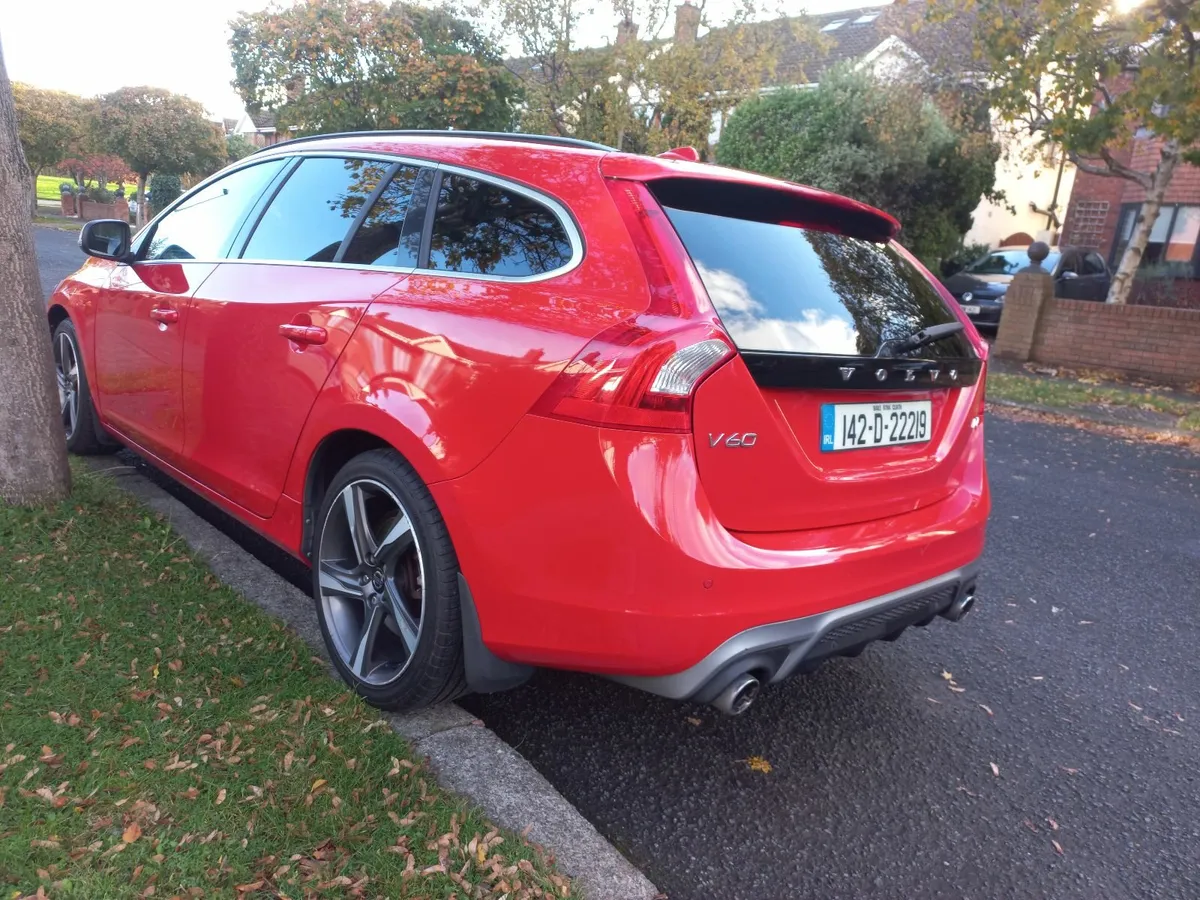 Volvo V60 2014 - Image 2