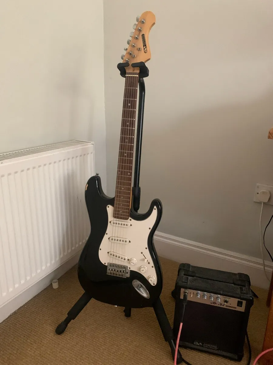 Electric Guitar & Amp - Image 1