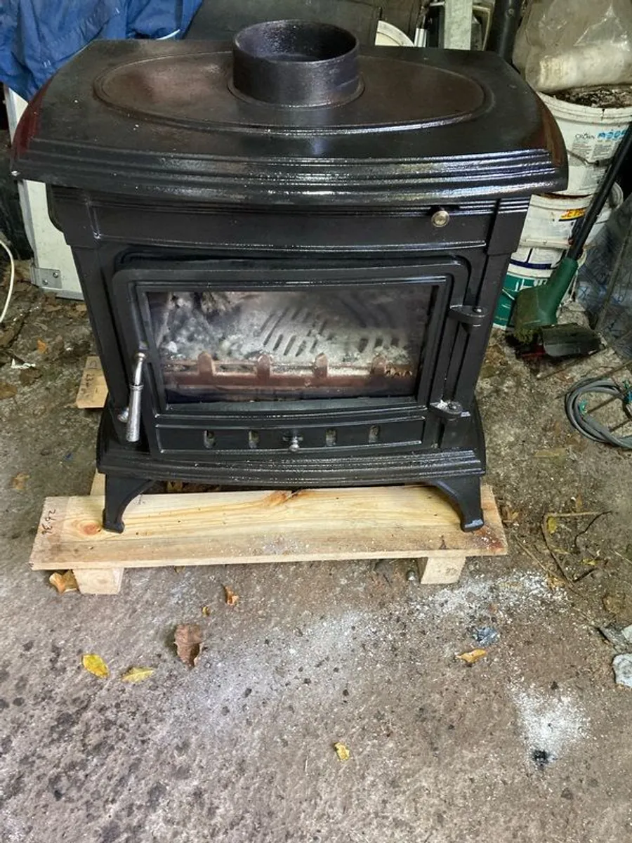 boiler stove 15 kw 700mm deep x 700mm high x 450mm deep taken out last week - Image 1