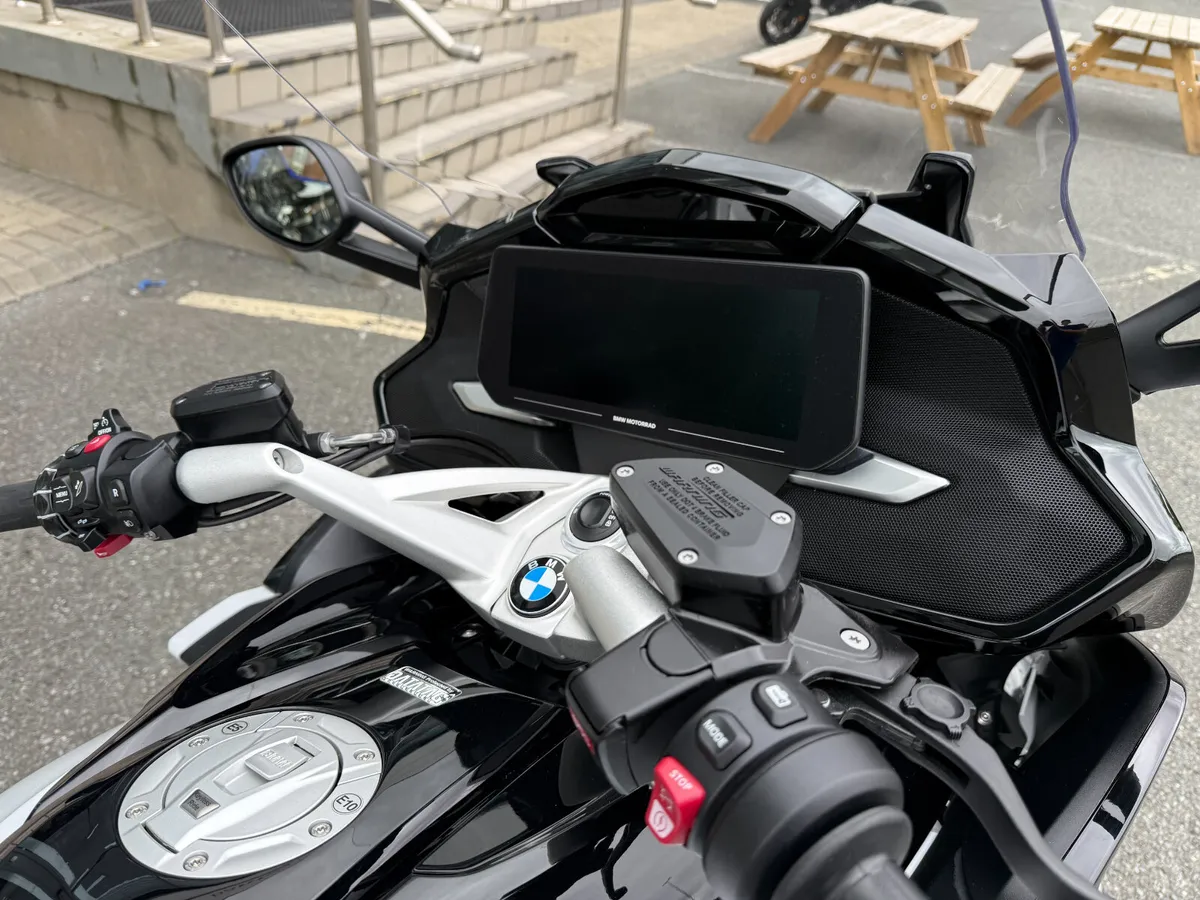 2023 BMW K1600 GT SE M-Sport Edition - Image 4