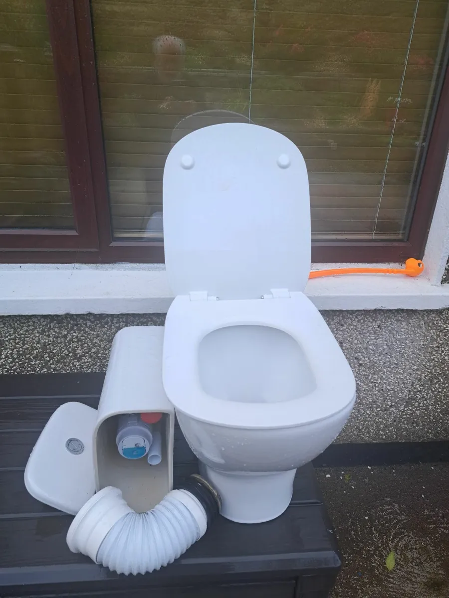 Toilet excellent condision - Image 1