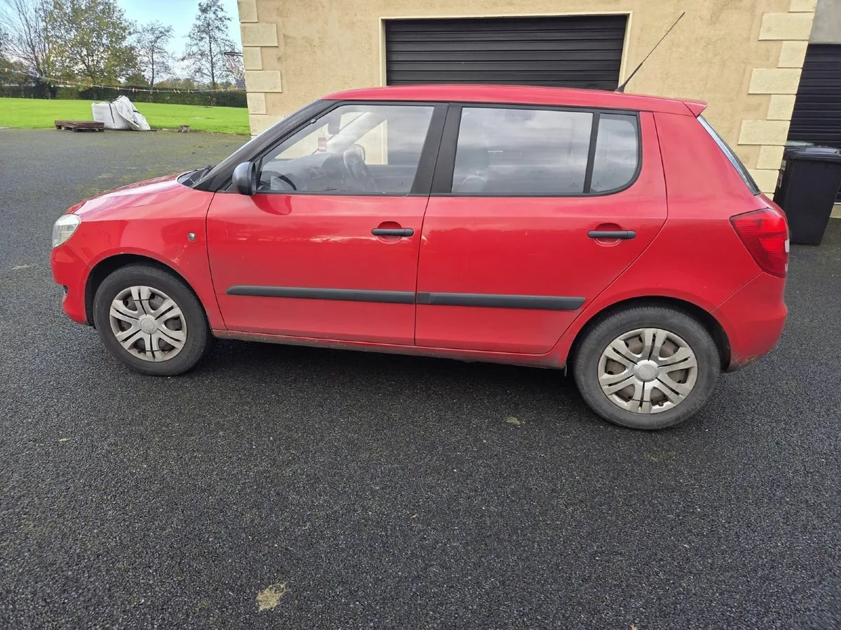 Skoda Fabia 2010 - Image 3