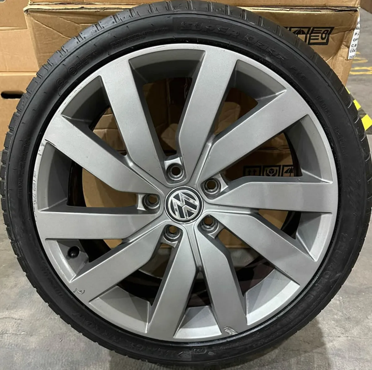 18" Genuine VW GOLF MARSEILLE Alloy Wheels & Tyres - Image 4