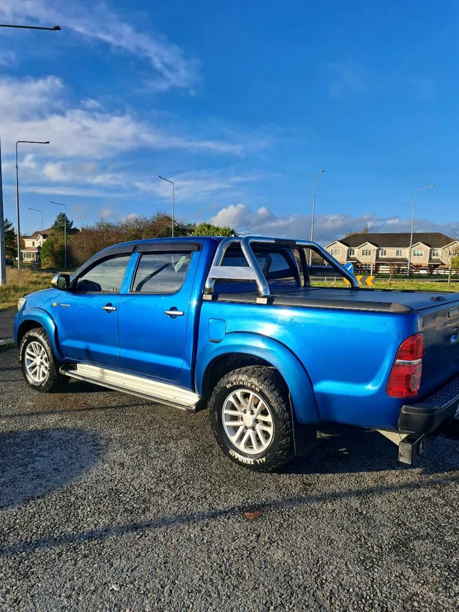 Toyota hilux - Image 2