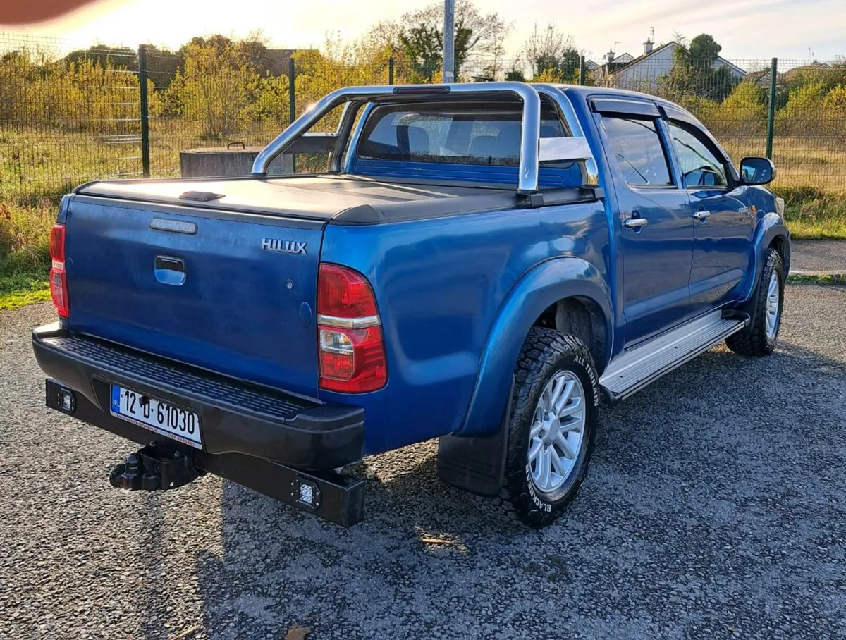 Toyota hilux - Image 4