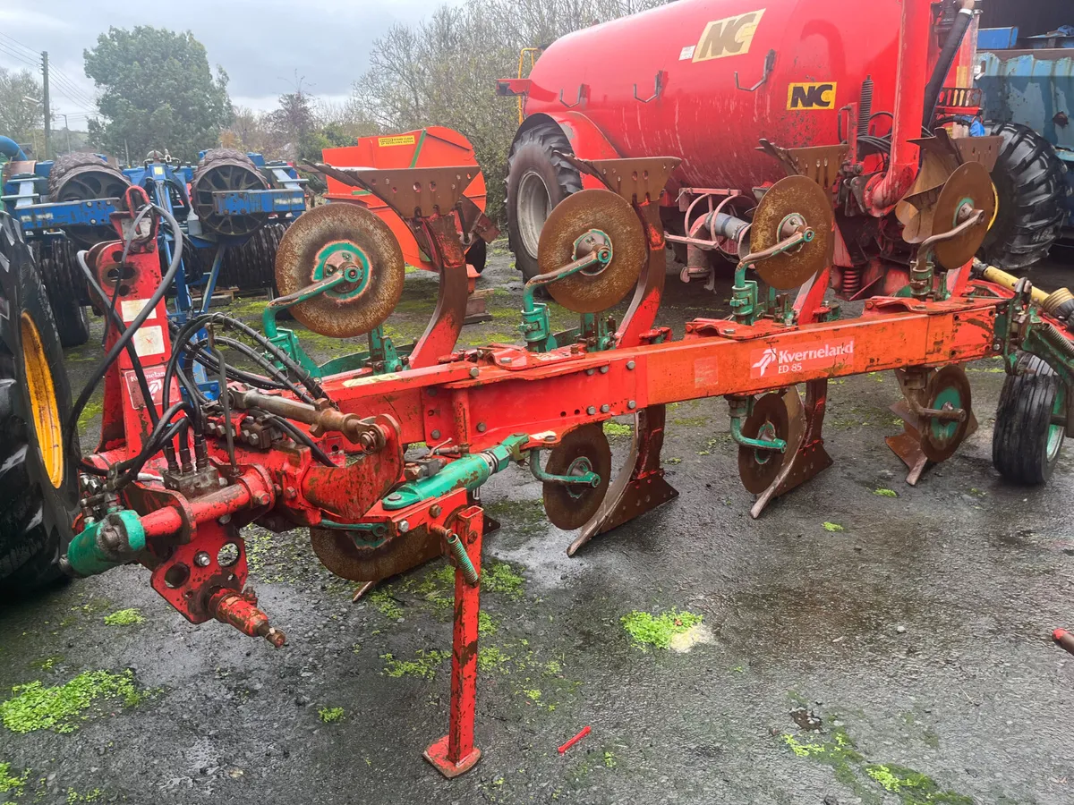 Used Kverneland 4F ED  Width Plough - Image 1