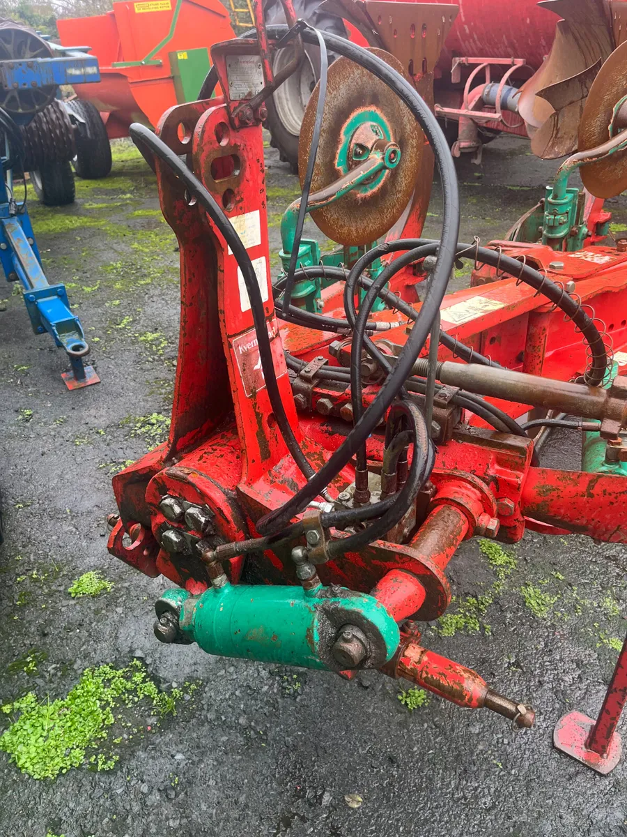 Used Kverneland 4F ED  Width Plough - Image 2