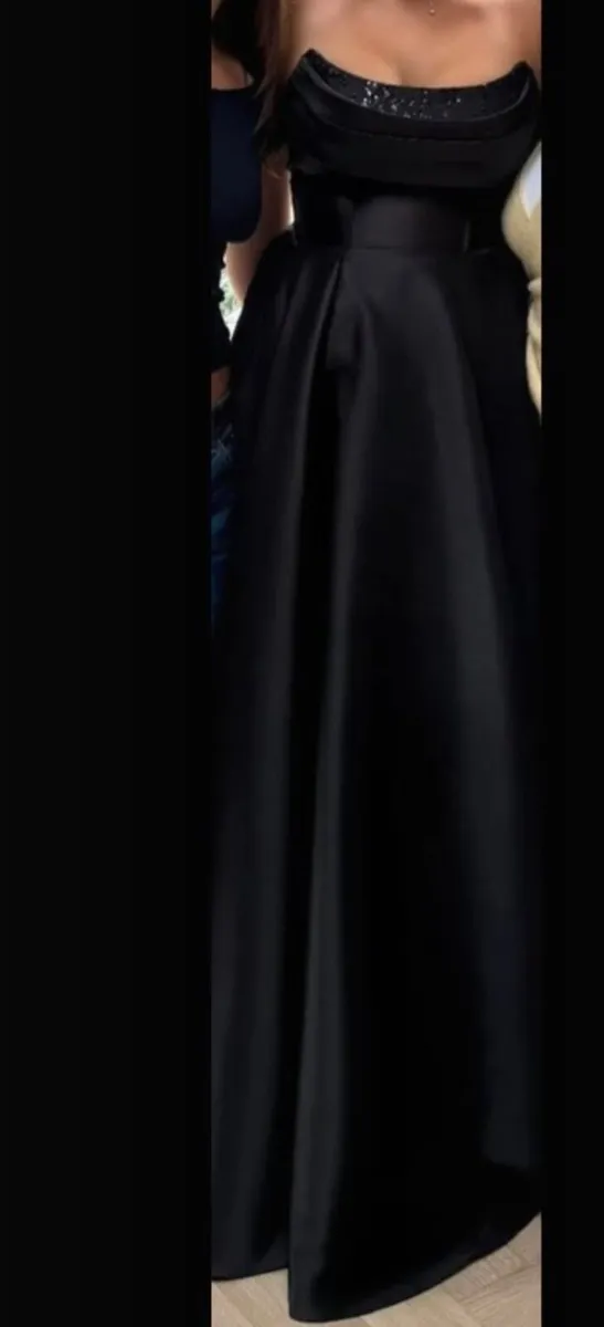 Debs dress - Image 2