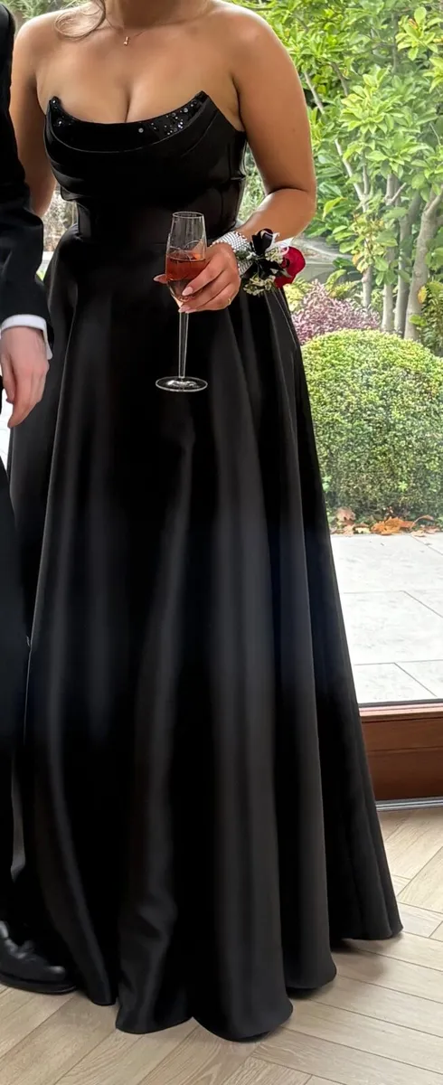 Debs dress - Image 3