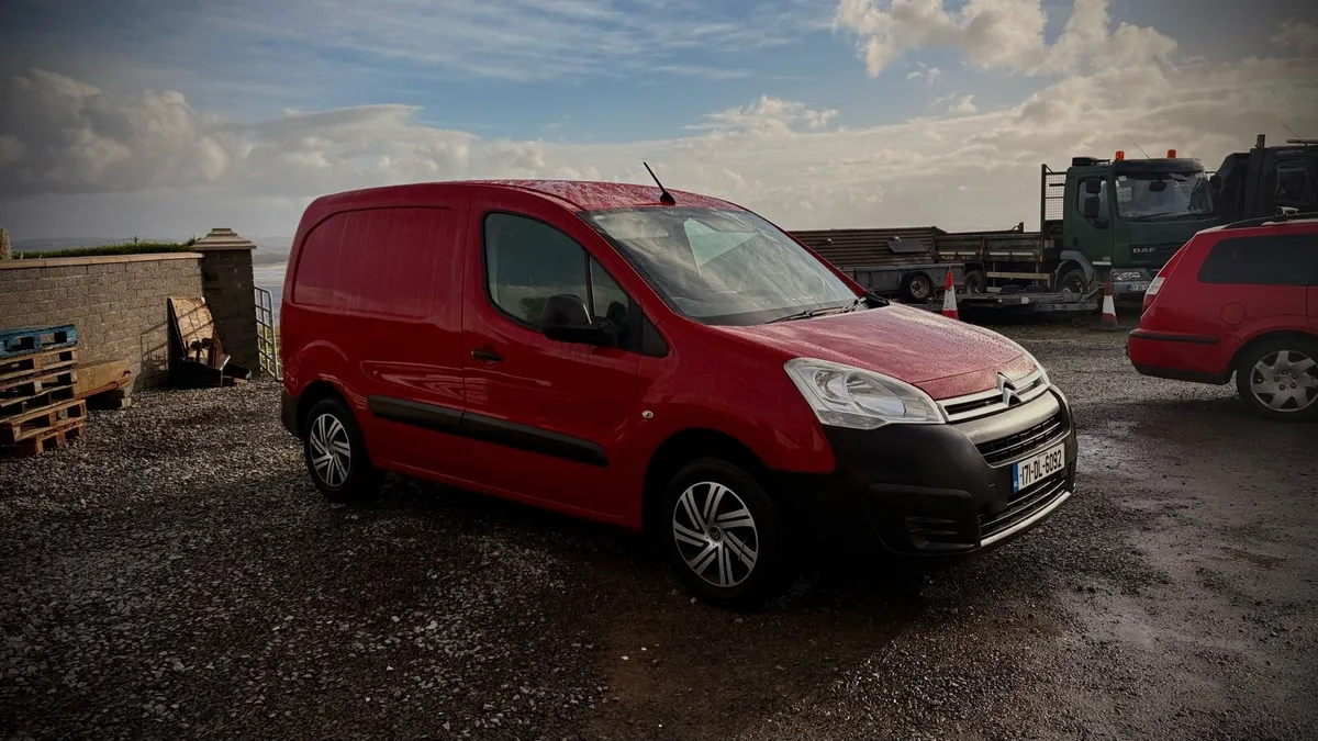 2017 Citroën Berlingo - Image 2
