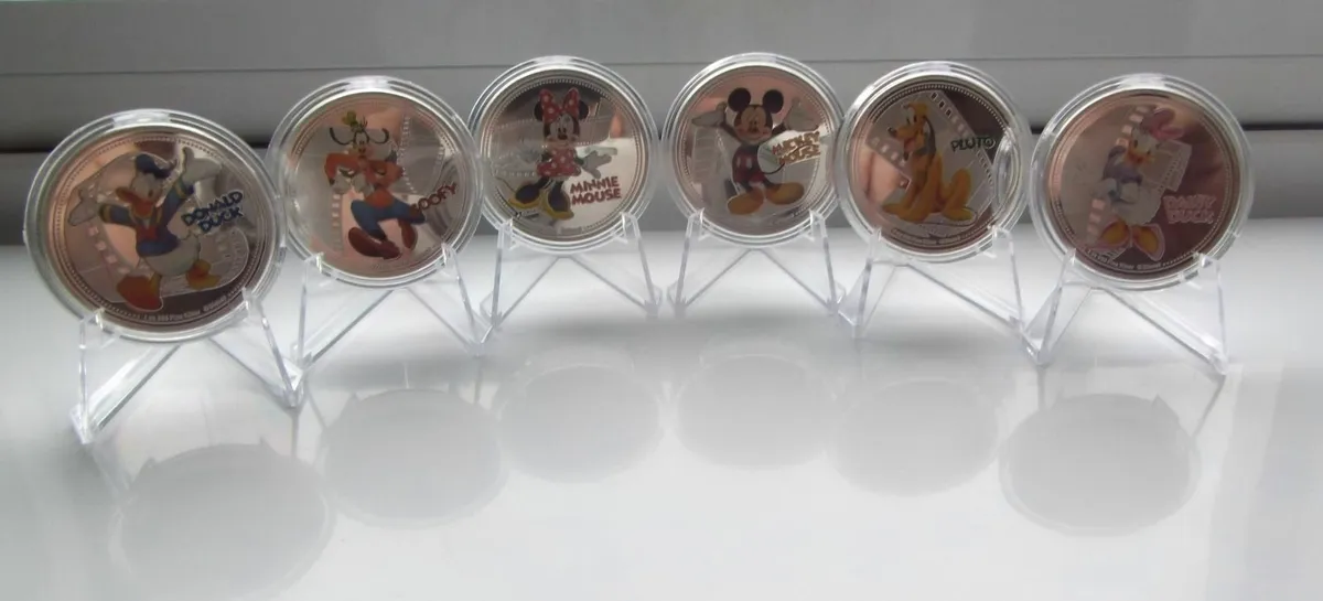Disney Character memorabilia - Image 4