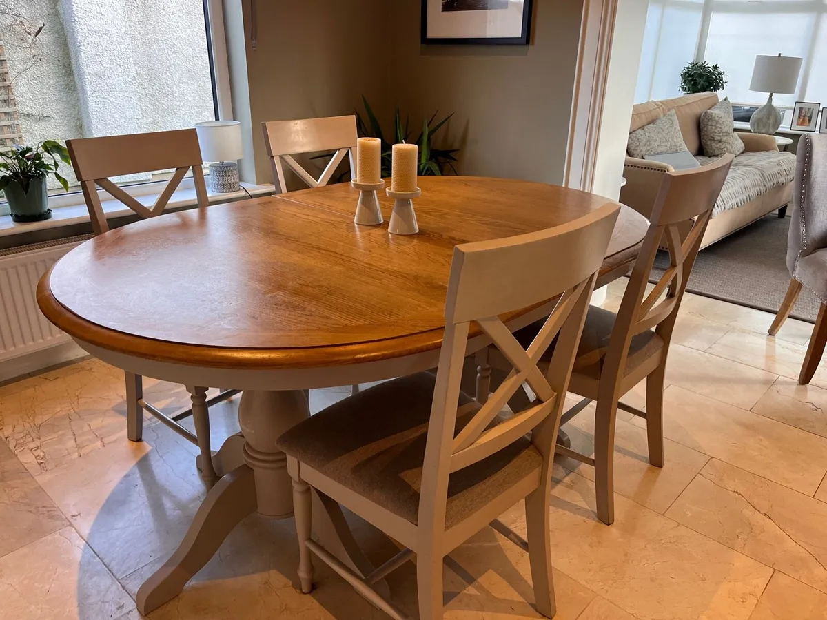 Dining table - Image 2