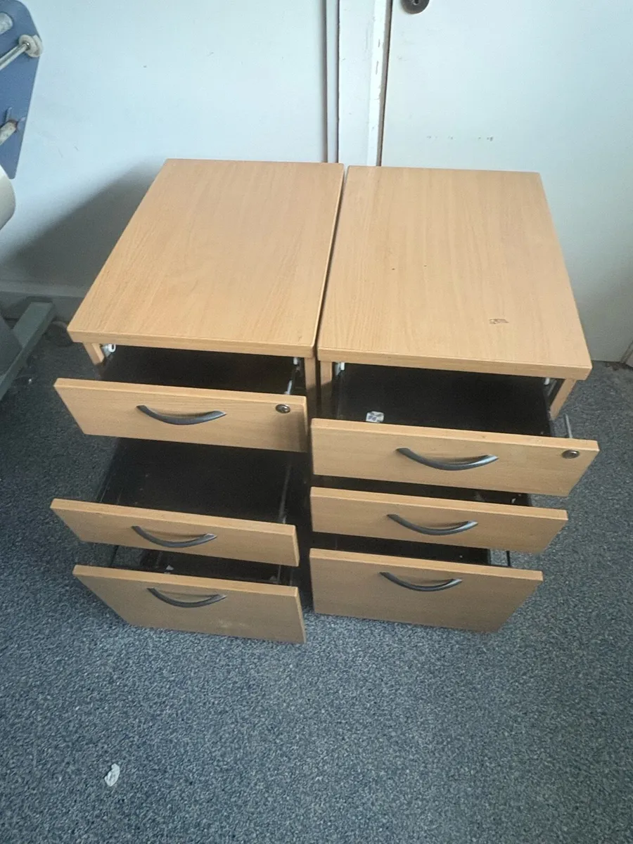Drawer file cabinets - Image 1
