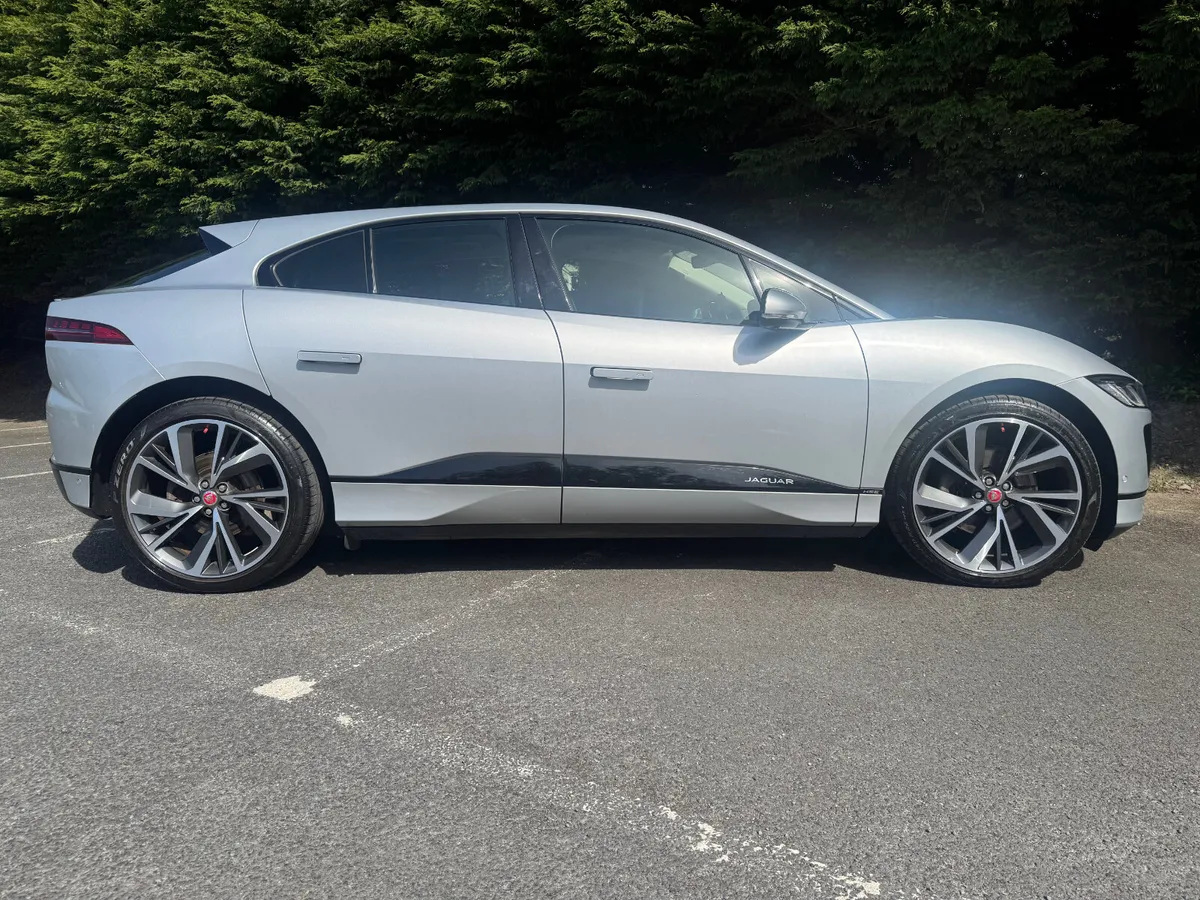 Jaguar I-Pace in exceptional cond, NCT & warranty - Image 4